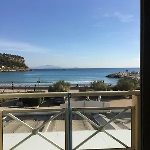 Front De Les Pieds Dans L'eau France