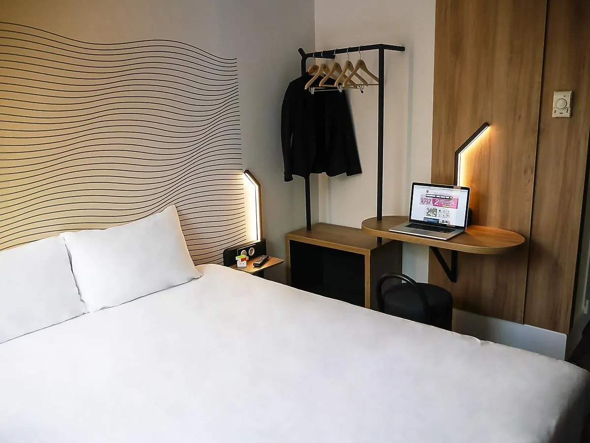 ***  B&B Hotel Lyon Centre Perrache Berthelot France